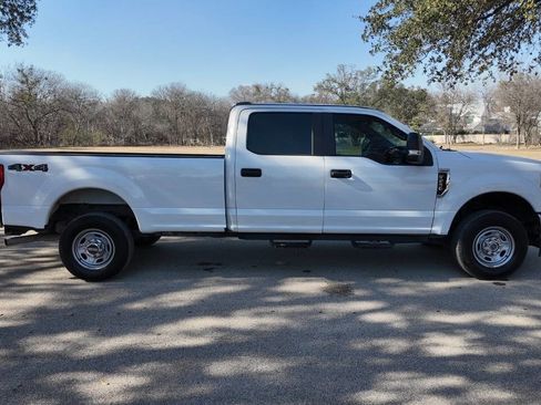 Used 2020 Ford F250 XL w/ Power Equipment Group image 5