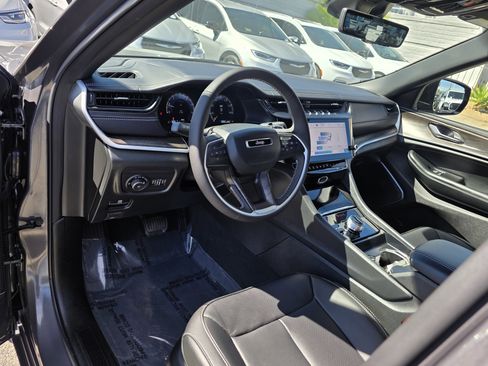 New 2026 Jeep Grand Cherokee Limited Reserve image 19