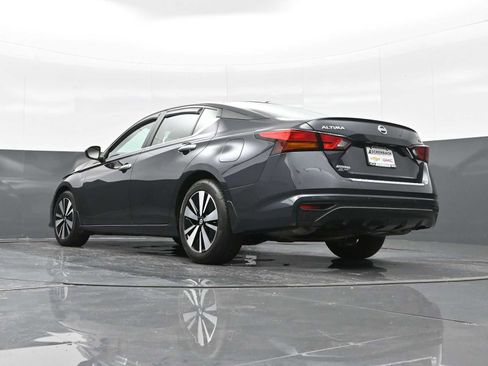 Used 2022 Nissan Altima 2.5 SV image 32