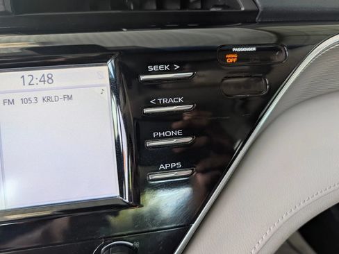Used 2018 Toyota Camry SE FWD image 36