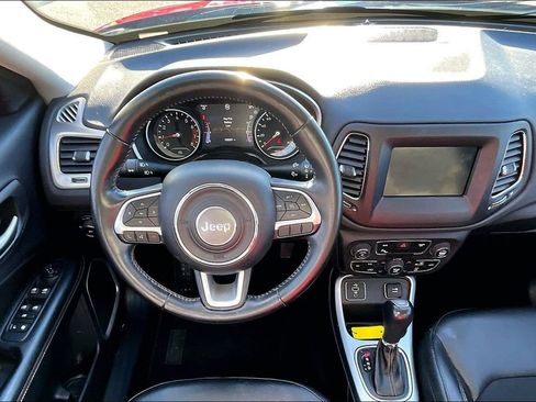 Used 2018 Jeep Compass Latitude w/ Popular Equipment Group image 8