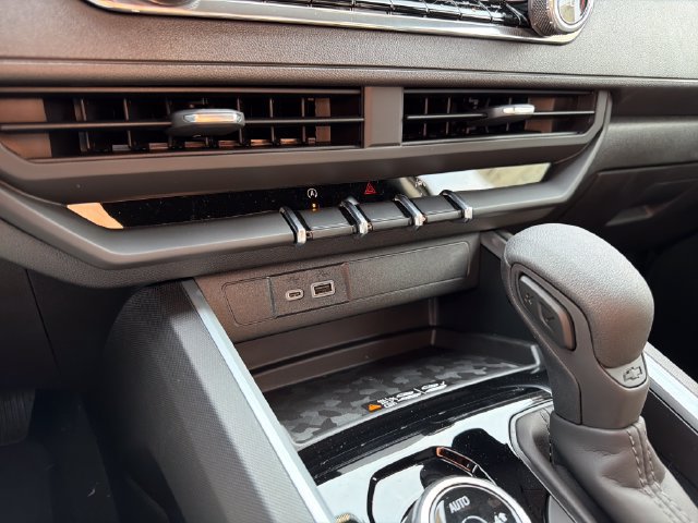 New 2026 Chevrolet Colorado Trail Boss AWD/4WD image 25