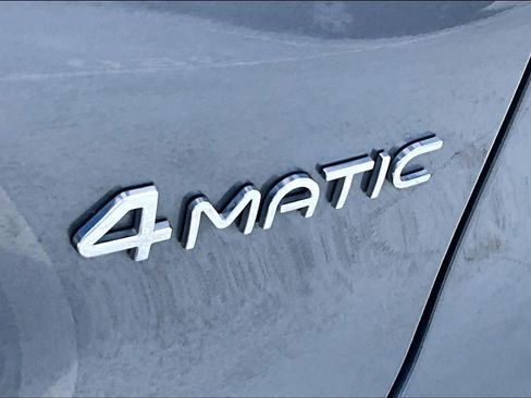 Used 2023 Mercedes-Benz EQS 580 4MATIC SUV image 9