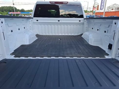 Used 2025 Chevrolet Silverado 1500 LT AWD/4WD image 29