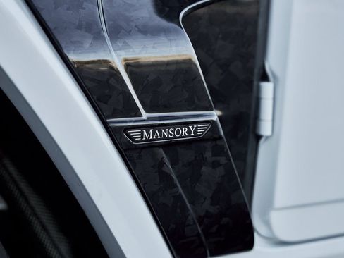 Used 2025 Mercedes-Benz G 63 AMG 4MATIC image 13