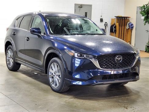 New 2025 MAZDA CX-5 AWD 2.5 S w/ Premium Plus Pkg image 3