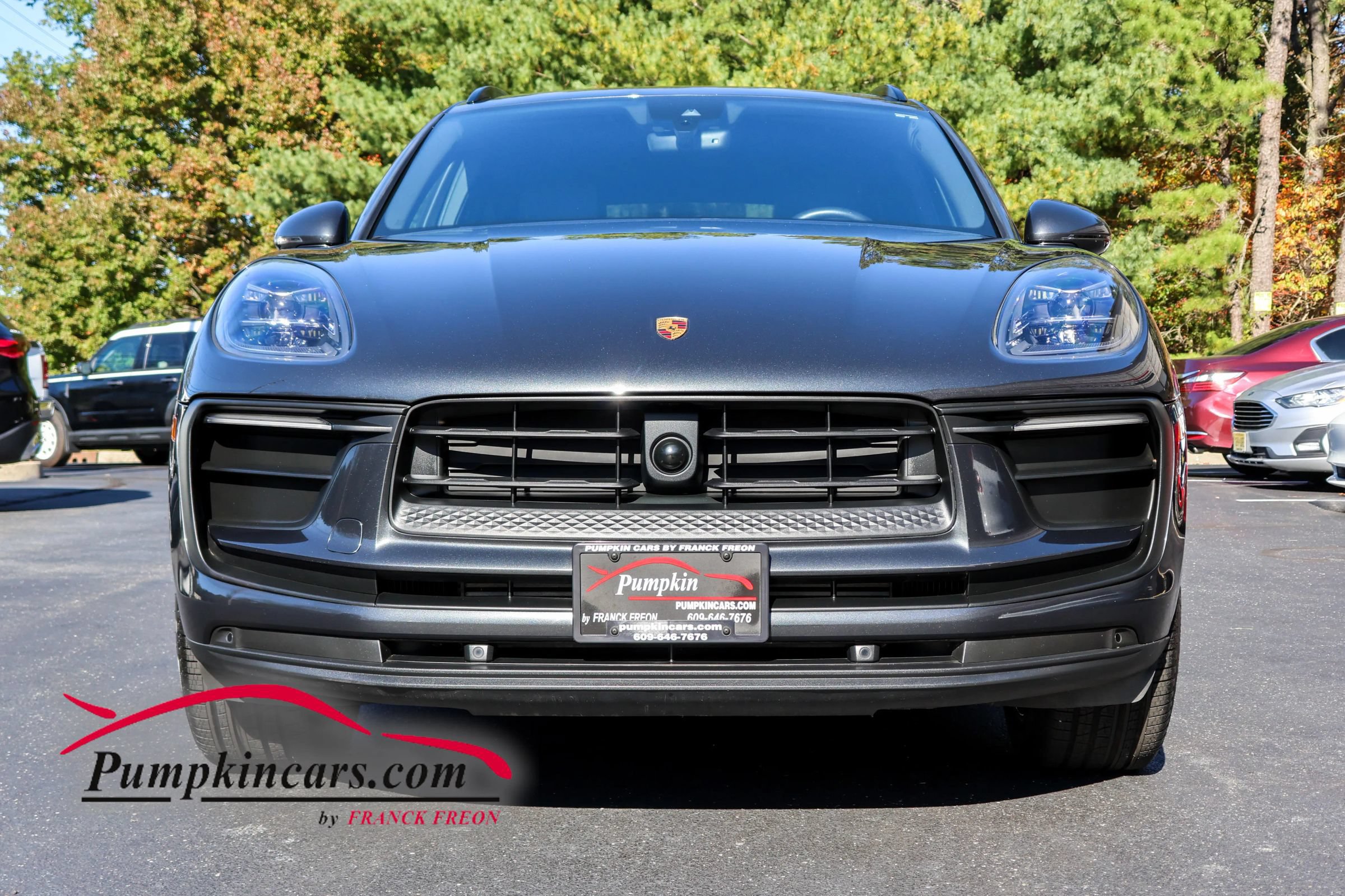 Used 2023 Porsche Macan AWD/4WD image 8