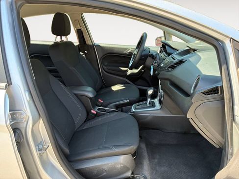 Used 2019 Ford Fiesta SE FWD image 11