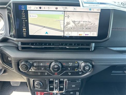 New 2025 Jeep Wrangler Unlimited Rubicon w/ Technology Group image 19