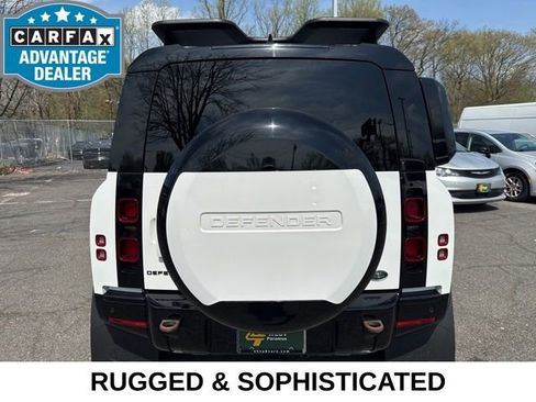 Used 2023 Land Rover Defender 90 X-Dynamic SE AWD/4WD image 24