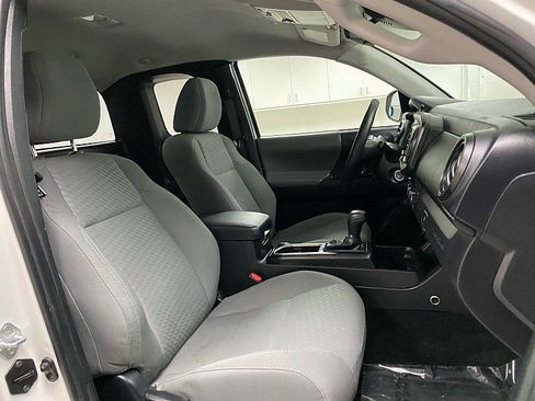 Used 2021 Toyota Tacoma SR image 18