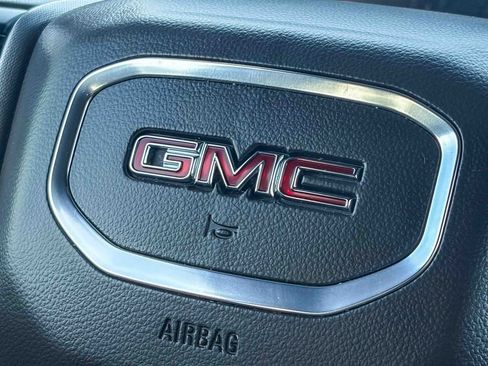 Used 2022 GMC Yukon SLT w/ SLT Luxury Package AWD/4WD image 23