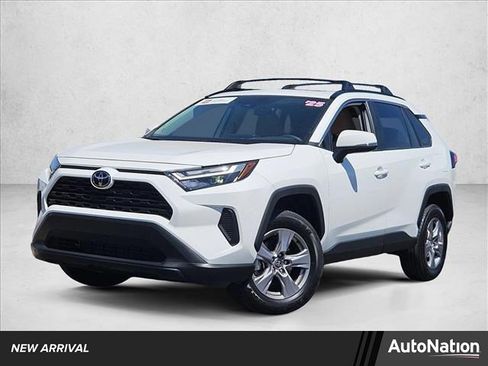 Used 2025 Toyota RAV4 XLE w/ Convenience Package FWD image 1