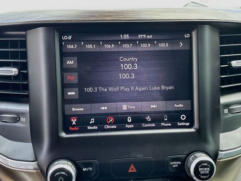 Certified 2019 RAM 1500 Laramie AWD/4WD image 14