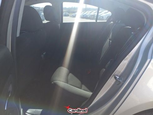 Used 2014 Chevrolet Cruze LT image 20