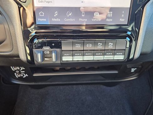 New 2026 RAM 2500 Tradesman AWD/4WD image 19