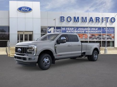 New 2026 Ford F350 4x4 Crew Cab DRW Super Duty image 1