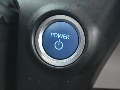 Used 2021 Toyota Sienna XLE image 72