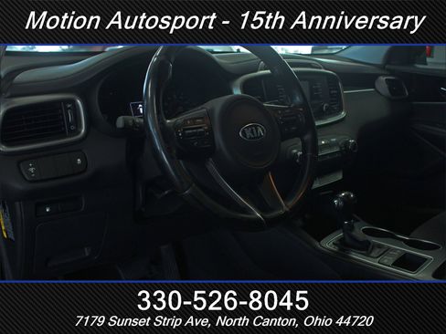 Used 2016 Kia Sorento LX w/ LX Convenience Package image 15