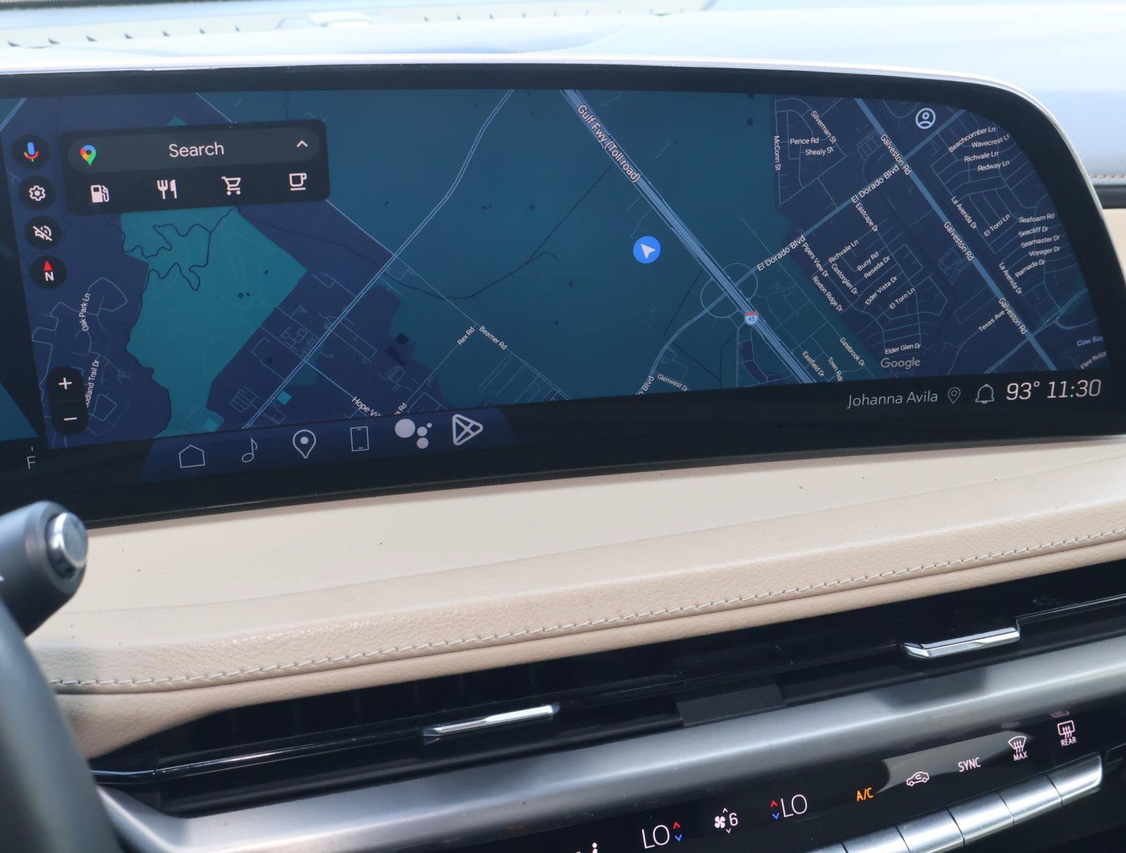 Certified 2024 Cadillac XT4 Luxury w/ Cold Weather Package FWD image 28