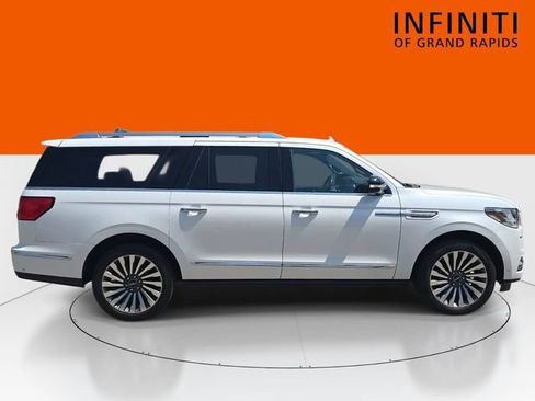 Used 2019 Lincoln Navigator L Reserve AWD/4WD image 4