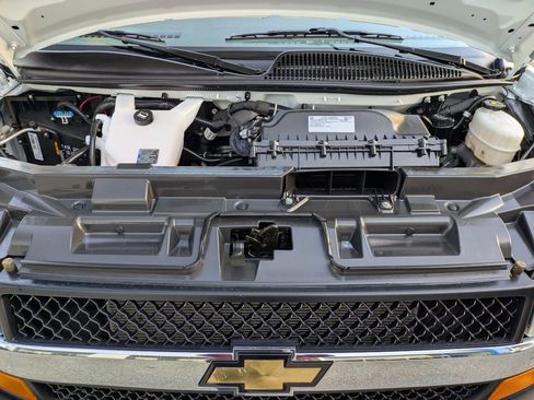 Used 2024 Chevrolet Express 2500 w/ Driver Convenience Package image 29