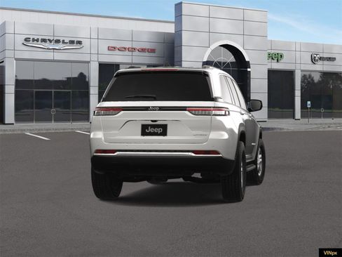 New 2025 Jeep Grand Cherokee Laredo image 14