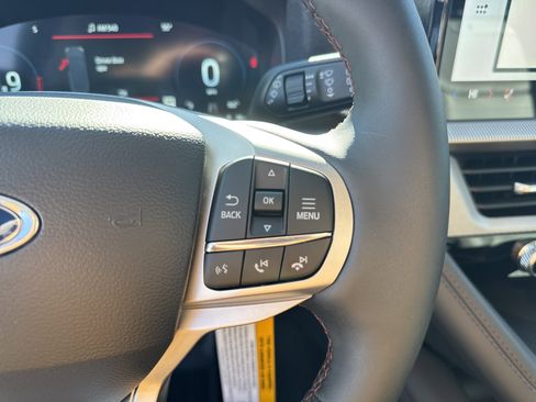 New 2026 Ford Explorer Active w/ Active Comfort Package image 30