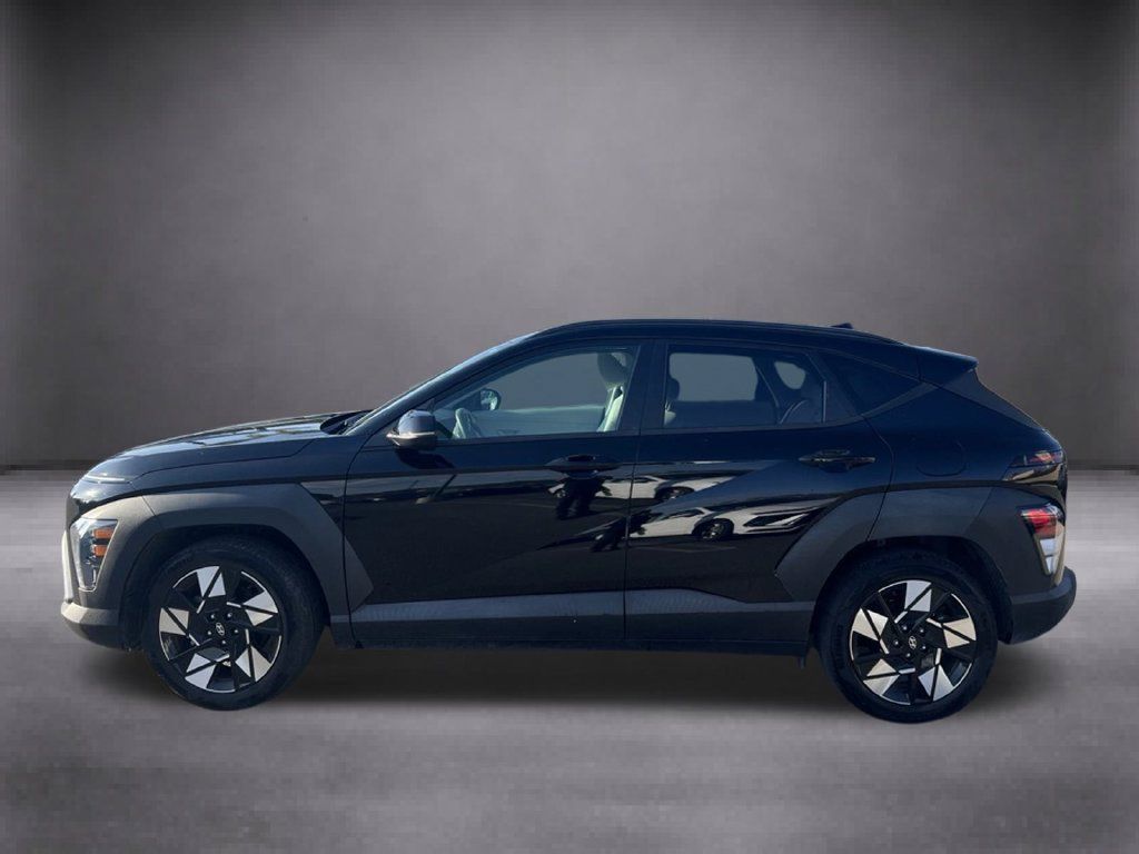 Used 2025 Hyundai Kona SEL FWD image 7