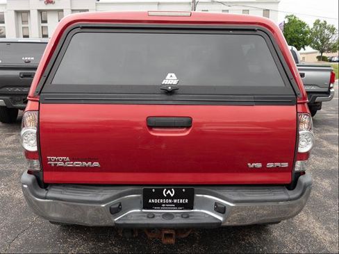 Used 2014 Toyota Tacoma 4x4 Double Cab w/ SR5 Package image 5