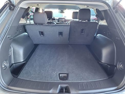Used 2025 Chevrolet Blazer LT image 38
