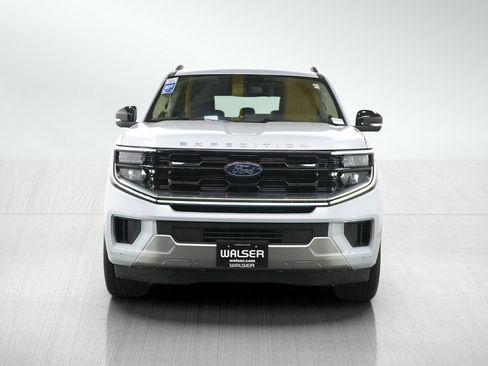 Used 2025 Ford Expedition Platinum AWD/4WD image 9