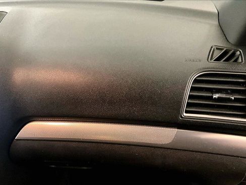 Used 2018 Ford Explorer XLT w/ Equipment Group 202A image 16