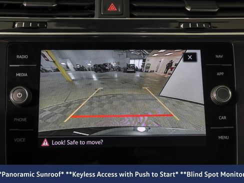 Used 2023 Volkswagen Tiguan SEL R-Line AWD/4WD image 8
