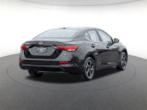 Used 2025 Nissan Sentra SV image 5