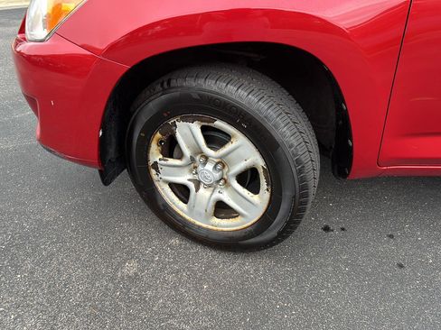 Used 2012 Toyota RAV4 4WD w/ Value Pkg image 5