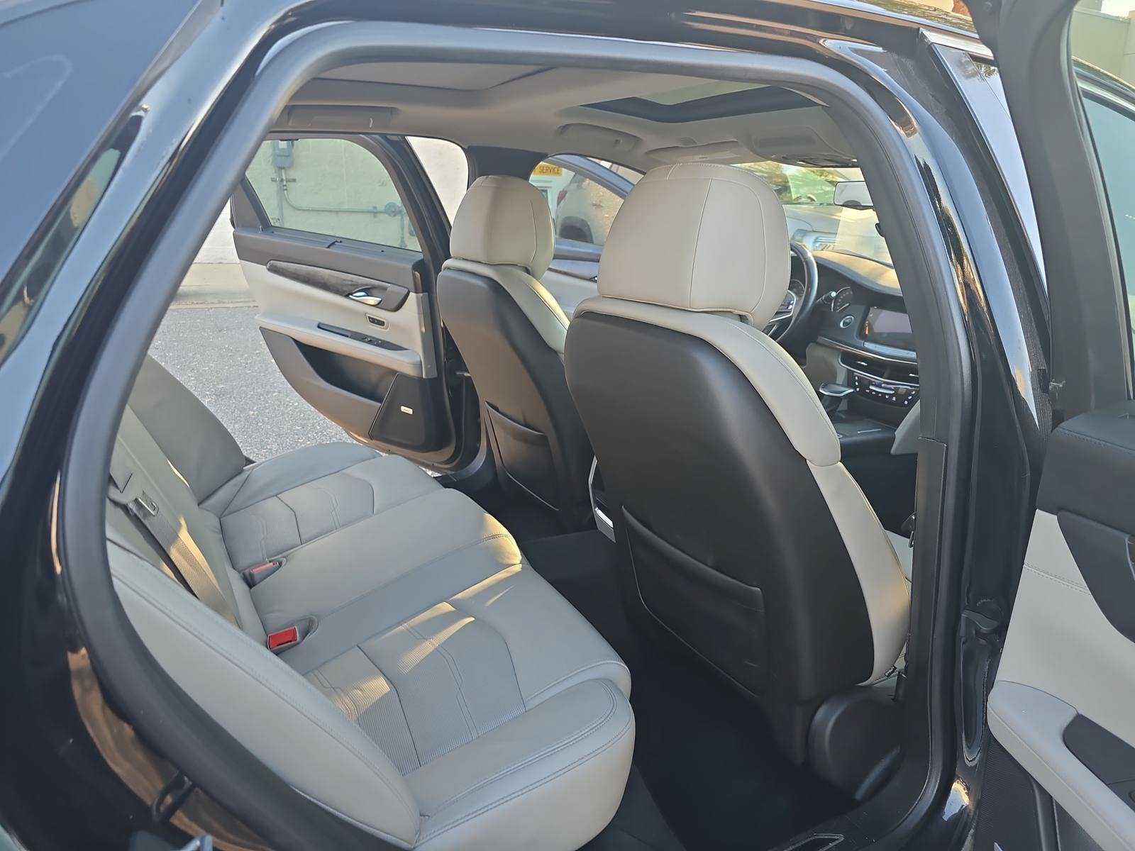 Used 2017 Cadillac CT6 Luxury AWD/4WD image 11