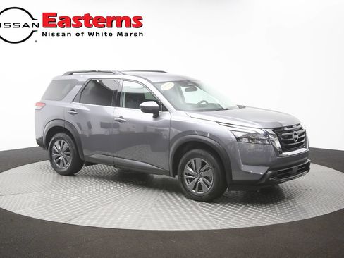 Used 2025 Nissan Pathfinder SV FWD image 49