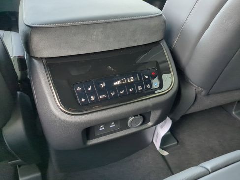 New 2026 INFINITI QX80 Autograph w/ Premium Cargo Package image 15