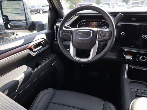 New 2026 GMC Sierra 3500 Denali w/ Technology Package image 22