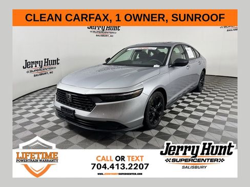 Used 2025 Honda Accord SE image 1