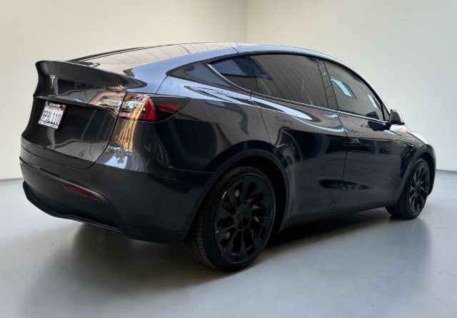 Used 2024 Tesla Model Y Long Range RWD image 6