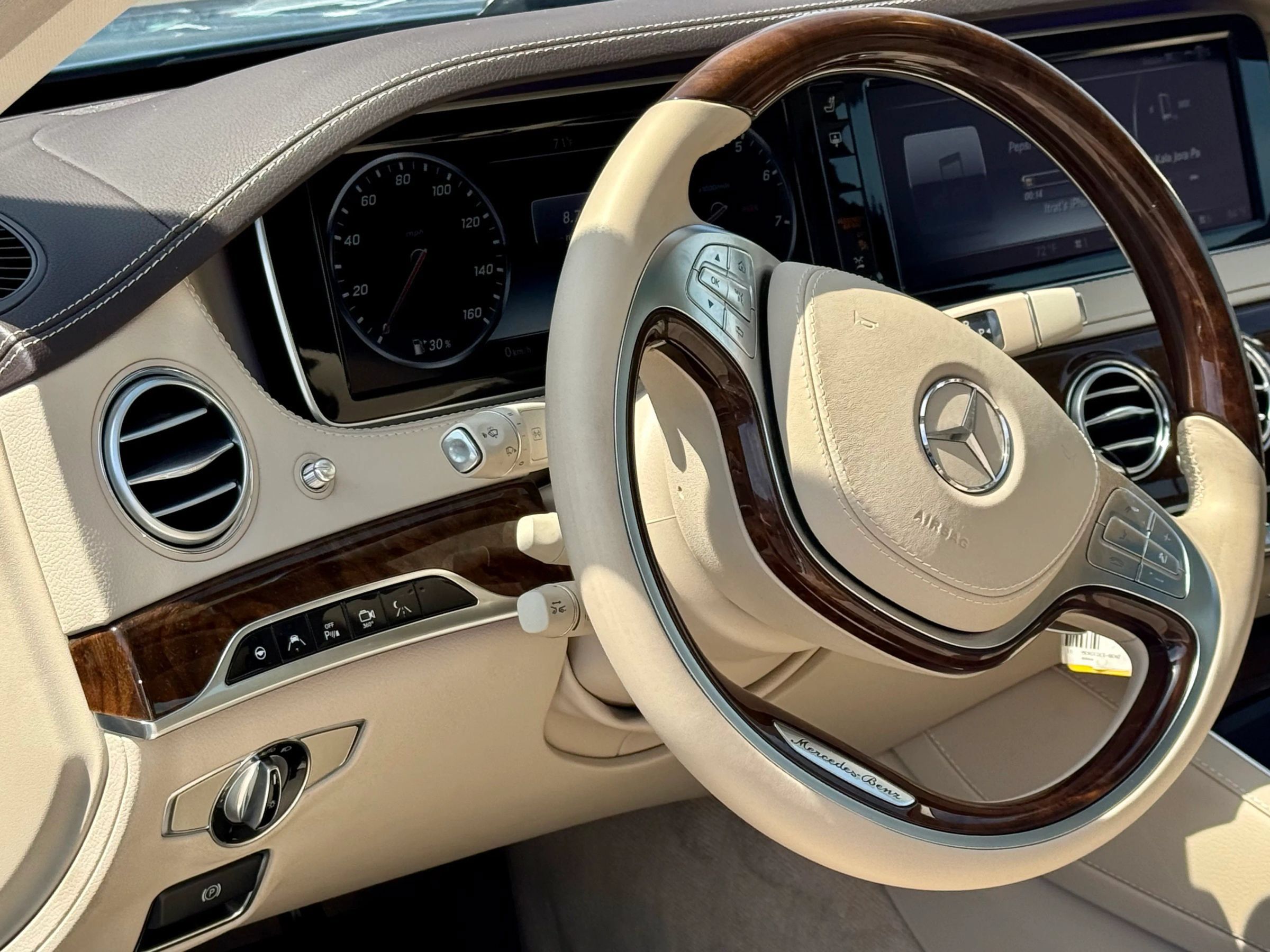 Used 2015 Mercedes-Benz S 550 4MATIC Sedan image 24