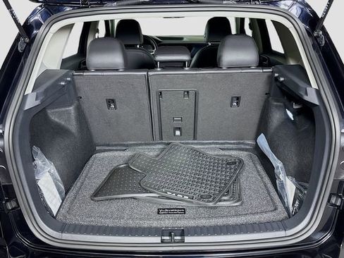 Used 2024 Volkswagen Taos SE image 27