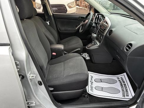 Used 2008 Toyota Matrix XR image 10