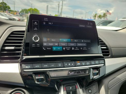Used 2025 Honda Odyssey EX-L image 28