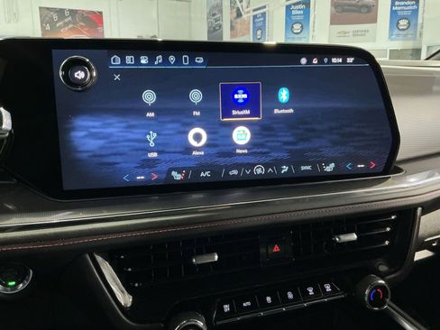 Used 2025 Chevrolet Suburban RST w/ Comfort Package image 26