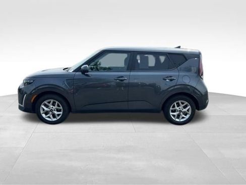 Used 2024 Kia Soul LX w/ Option Group 015 FWD image 4