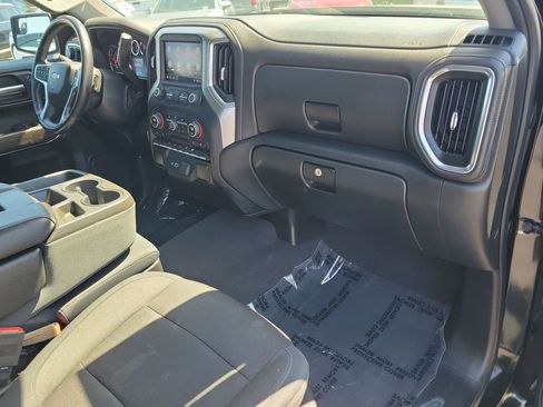 Used 2019 Chevrolet Silverado 1500 LT w/ All-Star Edition image 27