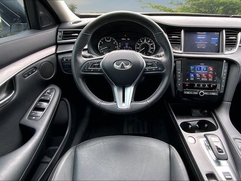 Used 2023 INFINITI QX50 Luxe FWD image 8